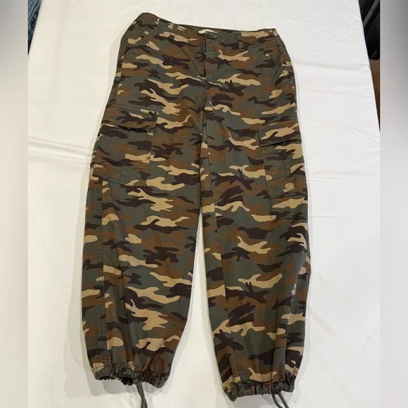 NWoT Levi’s ‘94 Baggy Cargo Pants Camo Print Size 29 Y2K Never Worn - Picture 6 of 14